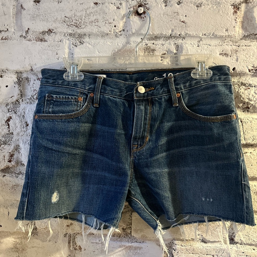 GAP Blue Jean Shorts Distressed Cut-Off Style